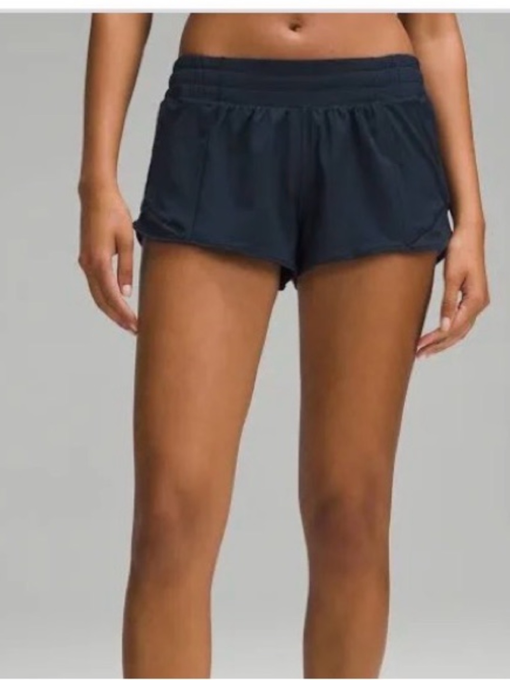 Lululemon Hotty Hot Low-Rise Lined Short 2.5"